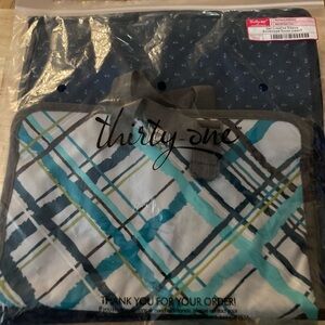 Thirty-One Dot Trio print Creative Sleeve. Brand new in bag. Never been opened